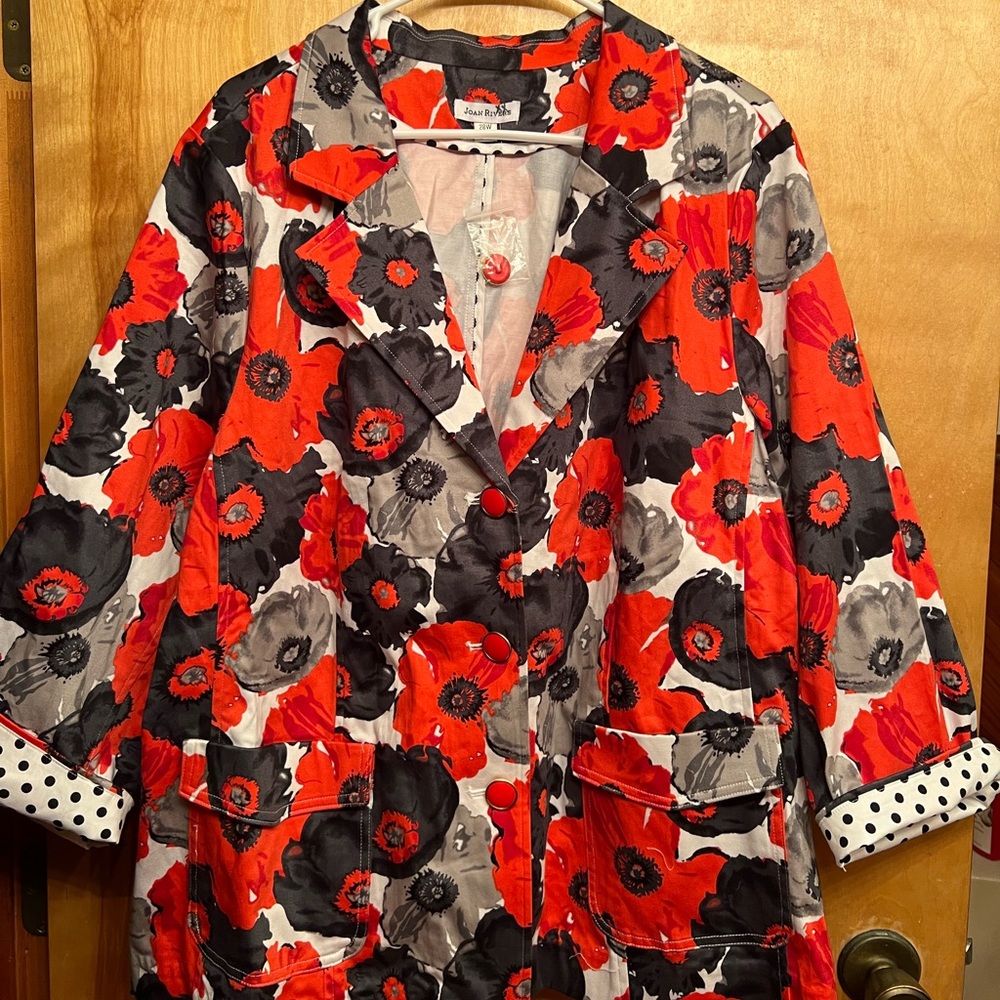 Beautiful Joan Rivers Blazer size 28w. New without tags